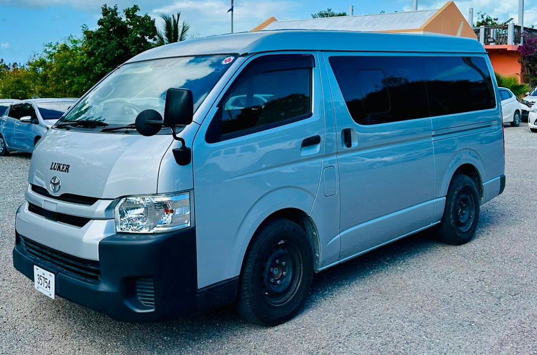 10 seater van rental